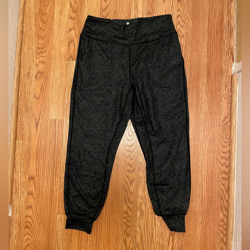 Studio Skin Joggers - Black and Evergreen Terrain